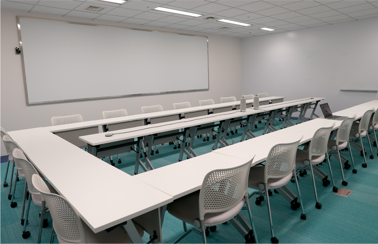 18～30人の会議室に本製品を置いた画像